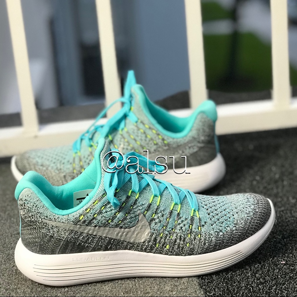 NWT Nike LunarEpic Low Fl 2G Metallic Silver W - Picture 6 of 8